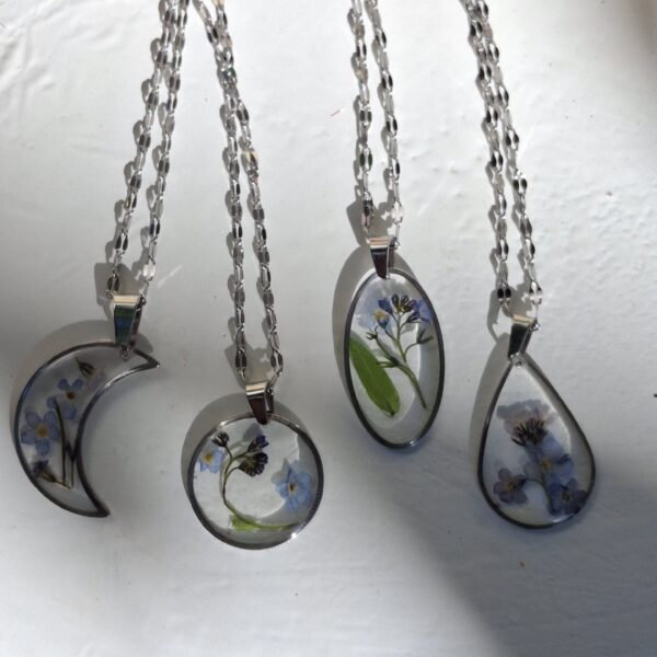 Forget-Me-Not Necklace — Steel