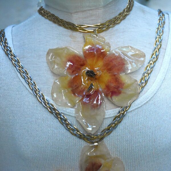 Yellow Tulip — Necklace